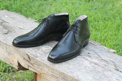 Crafted Leather Black Calf Leather Classic Chukka Boot