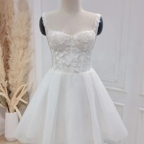 Sexy A-Line Lace White Wedding Dress Short Sweetheart