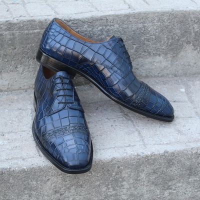 Crafted leather handmade classic blue crocodile skin texture medallion shoes