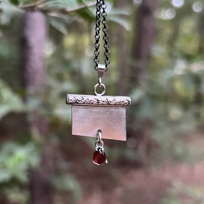 Guillotine blade - blood drop pendant - Thumbnail 2