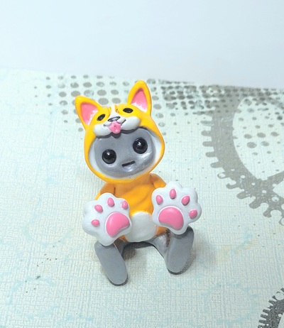 Corgi Hoodie Robot Figurine Resin Art Toy Mental Health Kawaii Desk Buddy