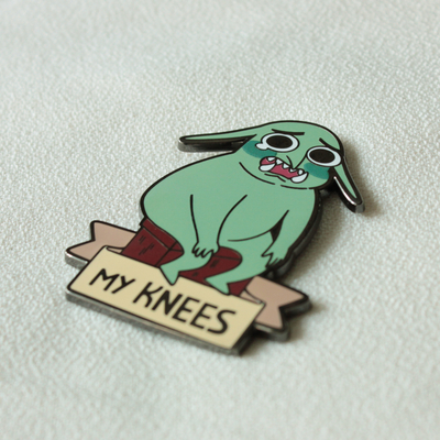 My knees enamel pin