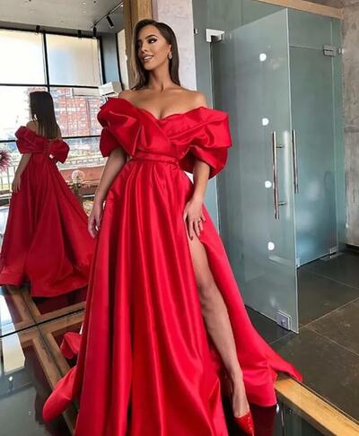 Off-Shoulder A Line Prom Party Gown With Sweep Train 