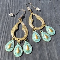 Majesty Earrings  - Thumbnail 2