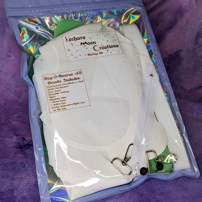 Sewing kit - bag-o-saur bronto - white/white