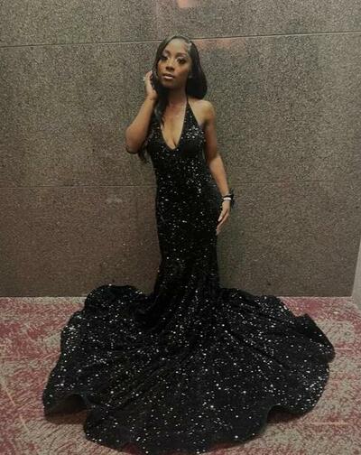 Mermaid Halter V-Neck Backless Sequins Long Evening Dress With Sweep Train