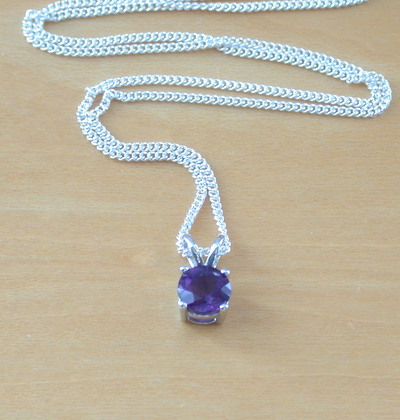 925 Amethyst Solitaire Pendant & 18" Silver Chain/Amethyst Necklace/Amethyst Jewellery/Amethyst Jewelery/February Birthstone/Purple Amethyst