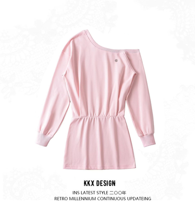Off-shoulder collarbone exposed fashionable waist sweater dress