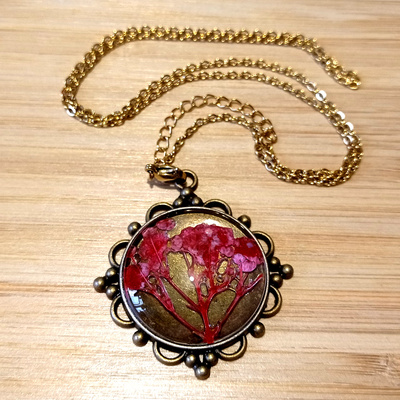 Stunning goth flower natural plant gold necklace unique rare
