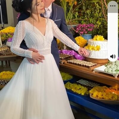 Luxury ball gown lace wedding dress bridal gown