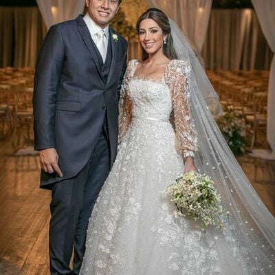 Elegant ball gown lace appliques wedding dress bridal gown