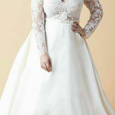 Plus size lace appliques wedding dress bridal gown