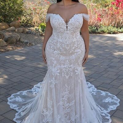 Simple plus size lace appliques boho beach wedding dress bridal gown