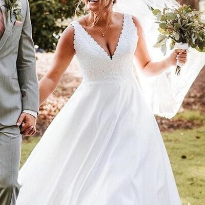 Plus size sexy v neck lace beach boho wedding dress bridal gown