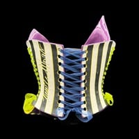 Circus wearable ceramic corset by: Nicole Moan - Thumbnail 4