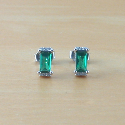 Sterling silver emerald baguette earrings/emerald stud earrings/emerald jewellery/emerald jewelry/rectangle earrings/may birthstone/green earrings/uk