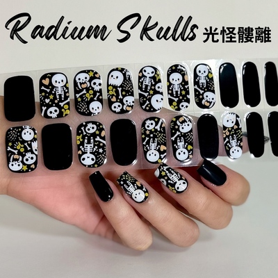 Nailart by aria | radium skulls | semi-cured gel nail wraps