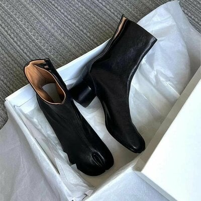 Women's genuine leather pig's hoof split toe martin boots