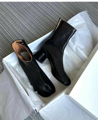 Women's genuine leather pig's hoof split toe martin boots