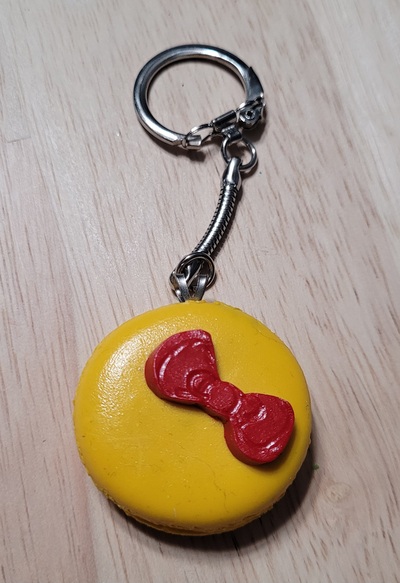 Macaron keychain yellow