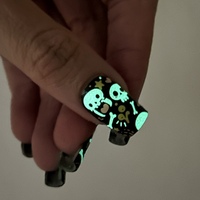 Nailart by Aria | Radium Skulls | Semi-cured Gel Nail Wraps - Thumbnail 1