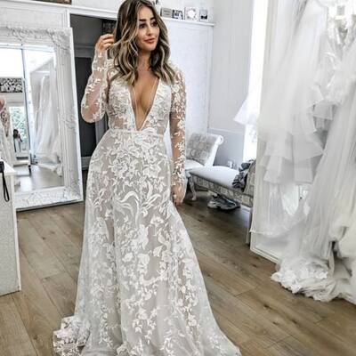 Elegant plus size lace plus size sleeveless wedding dress bridal gown