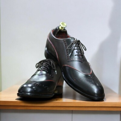 Handmade genuine cow-hide leather brogue toe shoes for men 