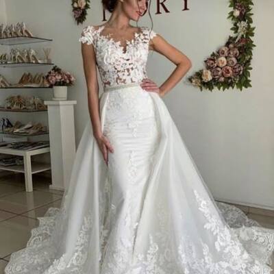 Elegant mermaid lace appliques sleeveless wedding dress bridal gown