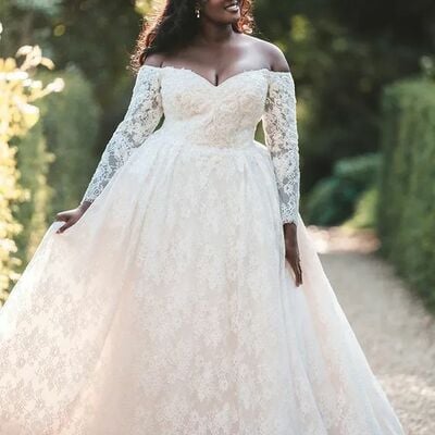 Elegant plus size ball gown lace appliques sleeveless wedding dress bridal gown