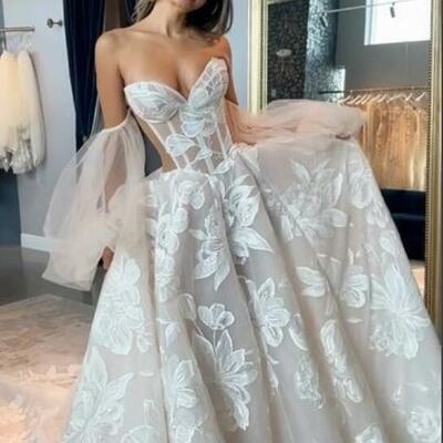 Elegant ball gown lace sleeveless wedding dress bridal gown