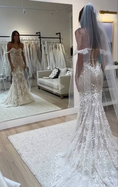 Elegant Mermaid Lace Sleeveless Wedding Dress Bridal Gown