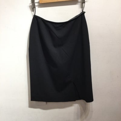 Gucci black wool and leather waist trim diagonal slit skirt 1997