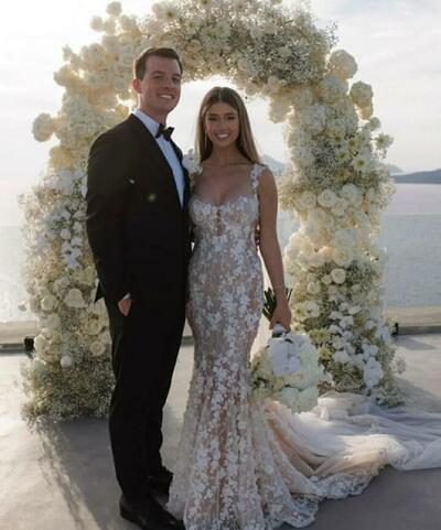 Elegant Mermaid Lace Appliques Scoop Wedding Dress Bridal Gown