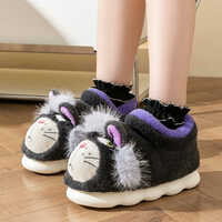 FREE SHIPPING Grumpy Cat Fuzzy Slippers - Thumbnail 2