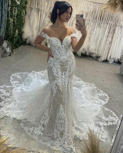 Elegant Mermaid Lace Off the Shoulder Appliques Wedding Dress Bridal Gown