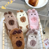 5 Pairs Fleece Capybara Socks - Thumbnail 1