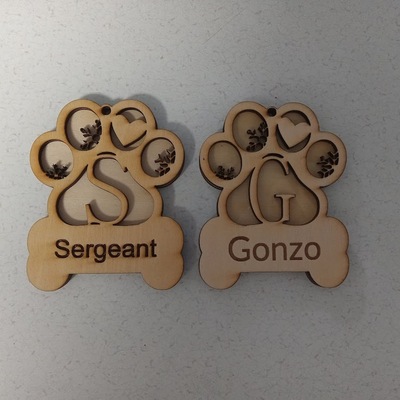 #274 dog paw ornament