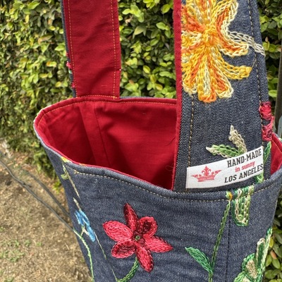 Square-bottom takeout bags: denim-hippy
