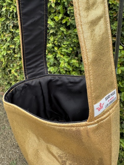 Square-bottom Takeout bags: Golden