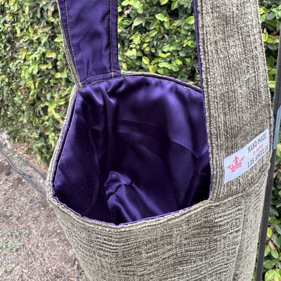 Square-bottom takeout bags: joker