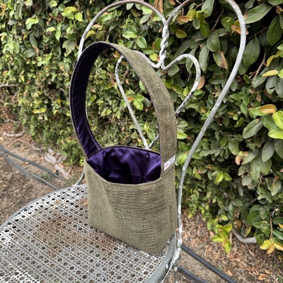 Square-bottom takeout bags: joker