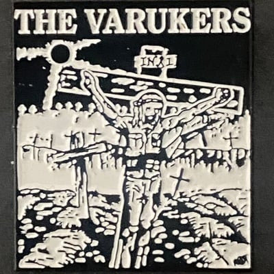 Varukers enamel badge