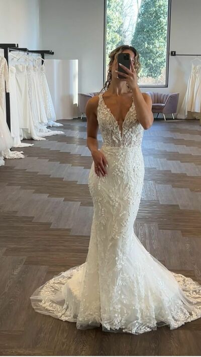 Elegant Mermaid V Neck Tulle Lace Appliques Wedding Dress Bridal Gown