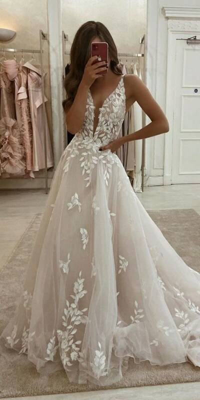 Elegant A Line Tulle Lace Appliques Wedding Dress Bridal Gown