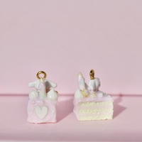 Cinna cake charm - Thumbnail 3