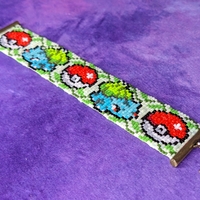 Pixel Beaded Bracelet - Bulbous Leaf Creature - Thumbnail 2