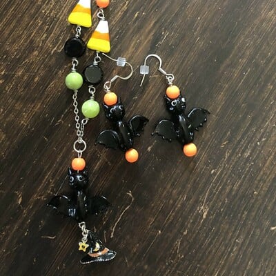 Witchy bat necklace earring set