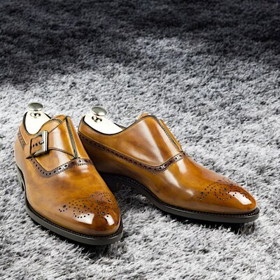 Handmade stylish brown brogue toe single monk design dress shoes