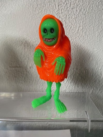 The Creep (Orange and slime green)