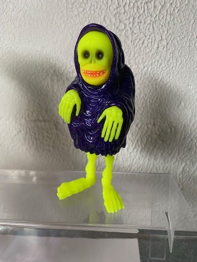  The Creep (Yellow and purple glitter)